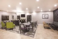 La Quinta Inn & Suites by Wyndham Ada Отели в г. Ада