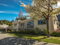 Coronation Lodge Hotels in Queenstown