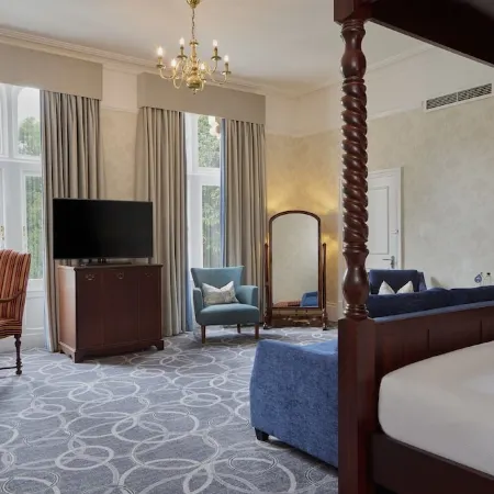 DoubleTree by Hilton St. Anne's Manor