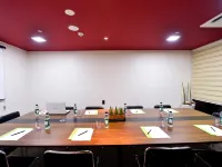 Golden Business Hotel Hotels in Jinju
