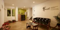 Tuccil Homestay | Room & Caretaker