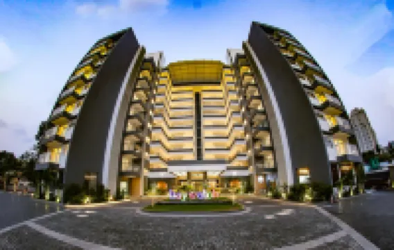 Kent Baywatch Suites Hotels near Metro  Aluva Railway Station