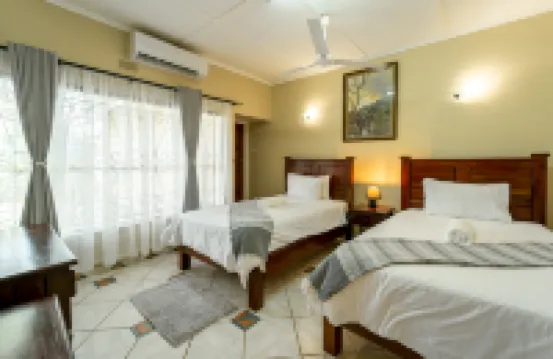 Room in Villa - Zambezi Family Lodge - Buffalo Room