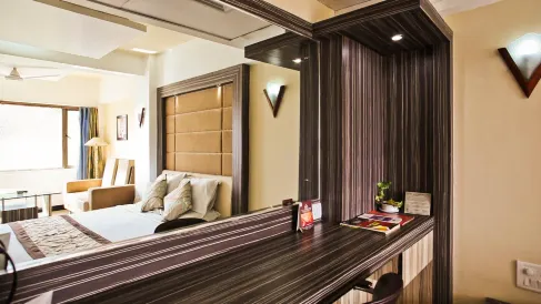 Hotel Ranjits Lakeview
