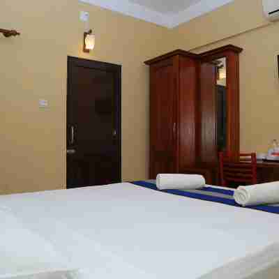 PJ Hotels Jaffna Rooms