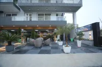 Sky Suites Hotels in Gurugram