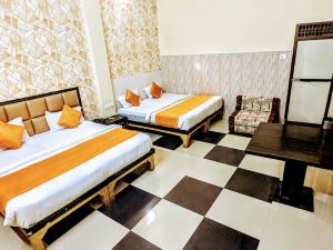 Hotel Jee, Varanasi