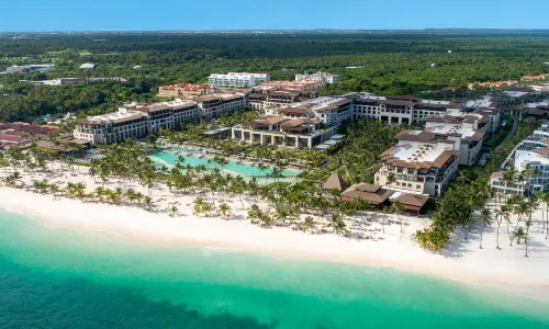 Unique Club at Lopesan Costa Bávaro Resort