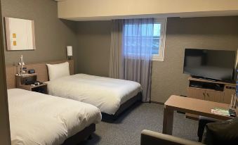 Hotel Route-Inn Sakurai Ekimae