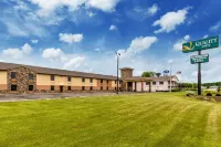 Quality Inn Newton at I-80 Hotels near Iowa Speedway