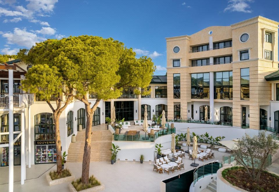 hotel overview picture