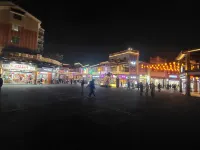 Yuexinhong Apartment (Longxi North Road)