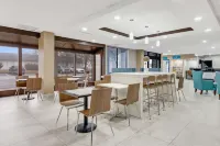 Clarion Pointe Near Erie Casino Hotels in Summit Township