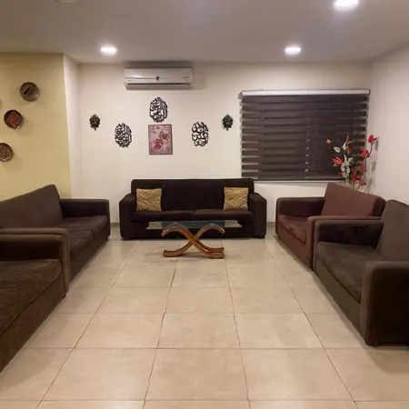 Zaina Plaza Hotel