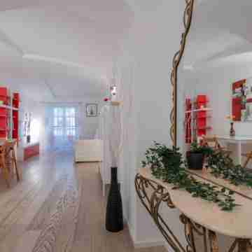 Red Studio Near Porta Nuova by Wonderful Italy Others
