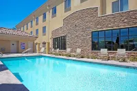 Holiday Inn Express & Suites Clovis-Fresno Area