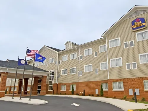 Holiday Inn Express & Suites CHARLOTTESVILLE - RUCKERSVILLE by IHG