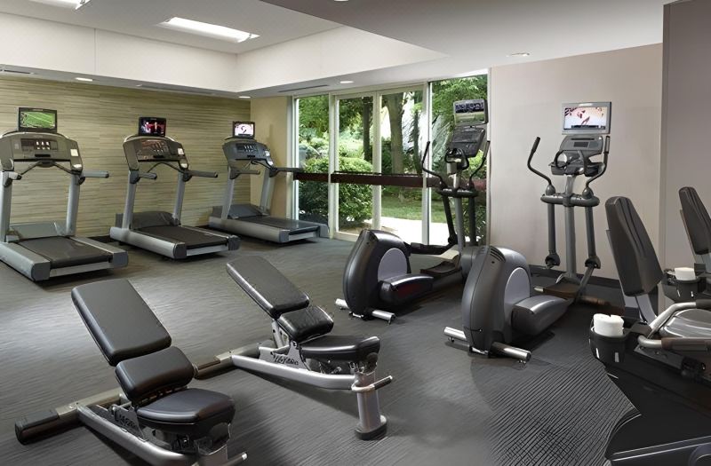 Holiday Inn Express Madison by IHG photo 2