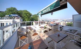 Nobel Hostel Guesthouse