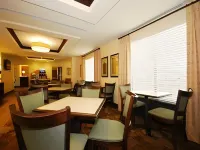 Wingate by Wyndham Kittanning Hotels in West Hills