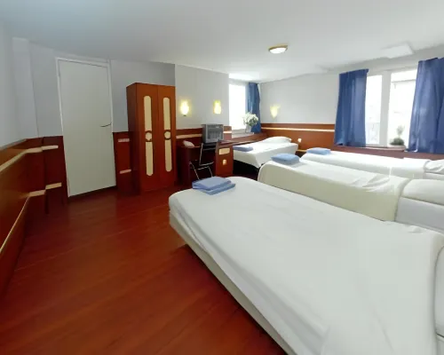 Hotel Manofa Отели рядом с достопримечательностью «Музей Мультатули»