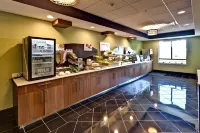 Holiday Inn Express HUTCHINSON by IHG - breakfast