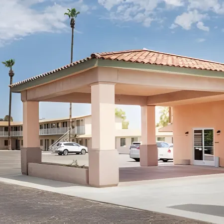 Rodeway Inn & Suites Blythe I-10