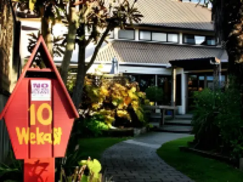 Tasman Bay Backpackers Hotels in Nelson