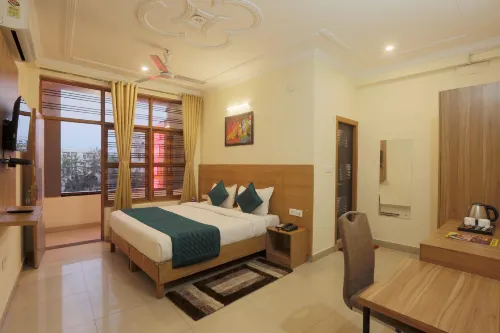 Hotel Lemon Suites & Banquet