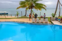 Mango Bay Resort - Infinity Pools