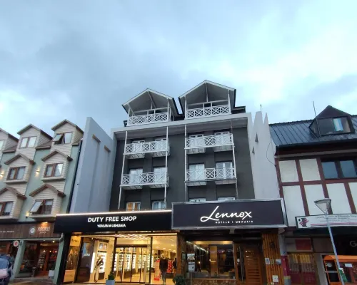Lennox Ushuaia Hotels near Saint Christopher