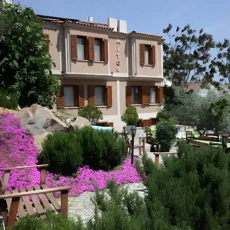 Mitos Hotel
