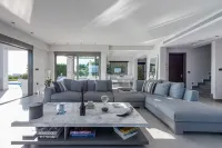 Welcome to Villa Soligia! Beach Front Villa Large Private Pool Amazing Sea View