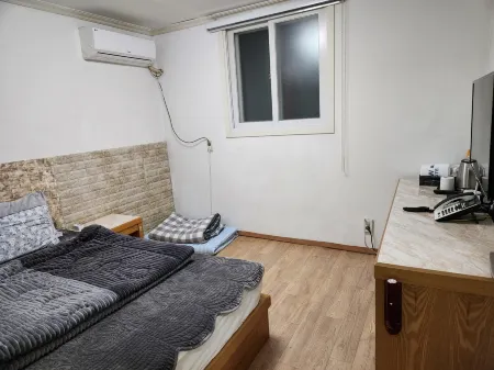 Cheorwon W Отели в г. Чхорвон