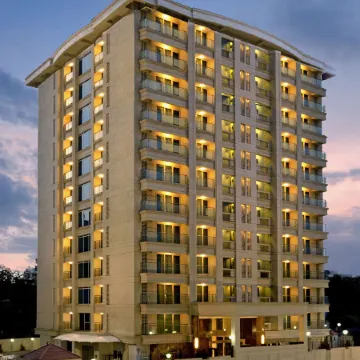 Residency Sarovar Portico Mumbai Отели рядом с достопримечательностью «Пляж Акса»