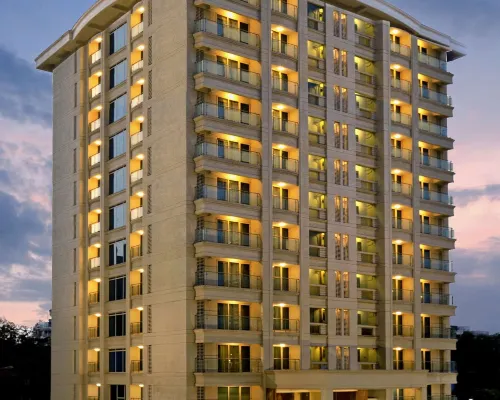 Residency Sarovar Portico Mumbai Hotels in der Nähe von Strand Aksa