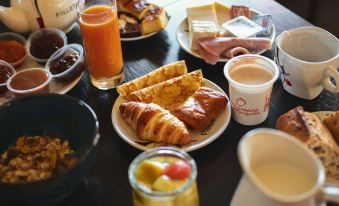 Brit Hotel Lannion-Perros Guirec