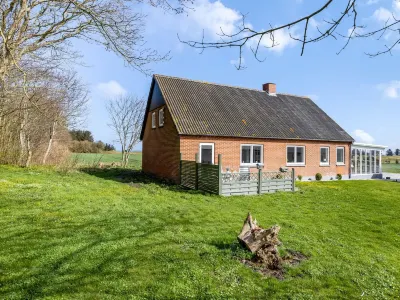 "Kerrin" - 1km from the Sea Hotels near Hanstholm Fyr