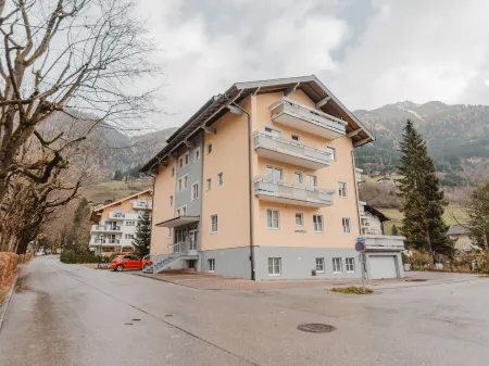 Stefanie Top 6 Отели рядом с достопримечательностью «Gastein Valley»