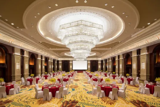 Ramada by Wyndham Queenstown Central Hotels in 