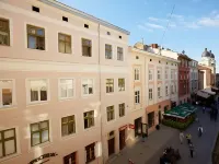 Lviv Apartments Отели рядом с достопримечательностью «Львовский национальный академический театр оперы и балета имени Соломии Крушельницкой»