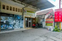 RedDoorz @ Jalan Japaris Medan Hotel di Medan