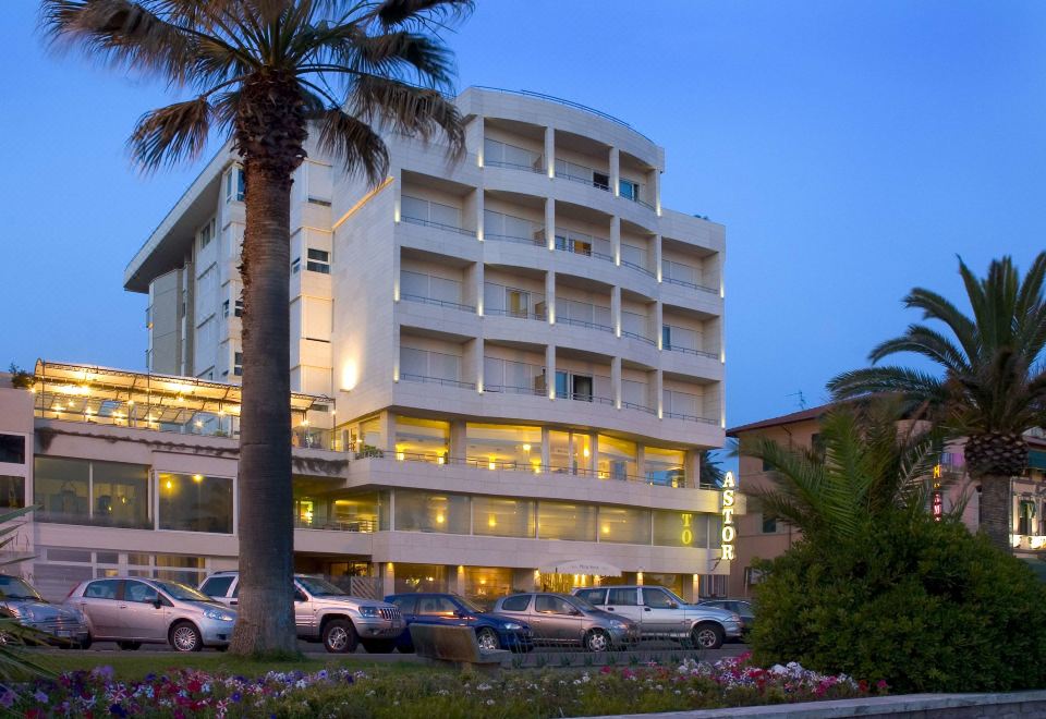 hotel overview picture
