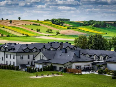 Dosłońce Resort Wellnes & Farm Hotel di Miechow County