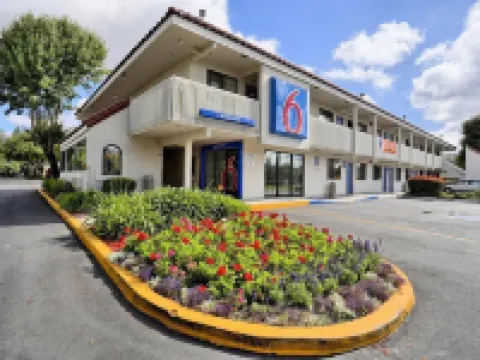 Super 8 by Wyndham Petaluma Hoteles en Petaluma