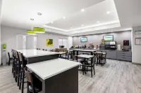 Best Western Palace Inn  Suites