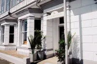 San Clu Hotel, Bar & Brasserie Hotels near Defence of the Nation Museum and Education Centre