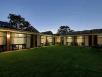 Junee Motor Inn Hotels in Junee