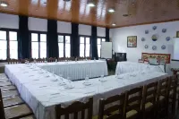 Dionyssos Hotels in Скопелос
