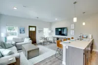Riverfront Sheboygan Townhome w/ Grill! Hotels in Sheboygan Falls